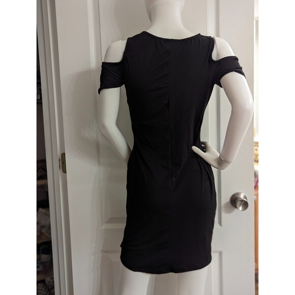 Bodycon Cut-Out Cold Shoulder Black Mini Dress – Size L (Jonathan Martin) - Picture 3 of 5